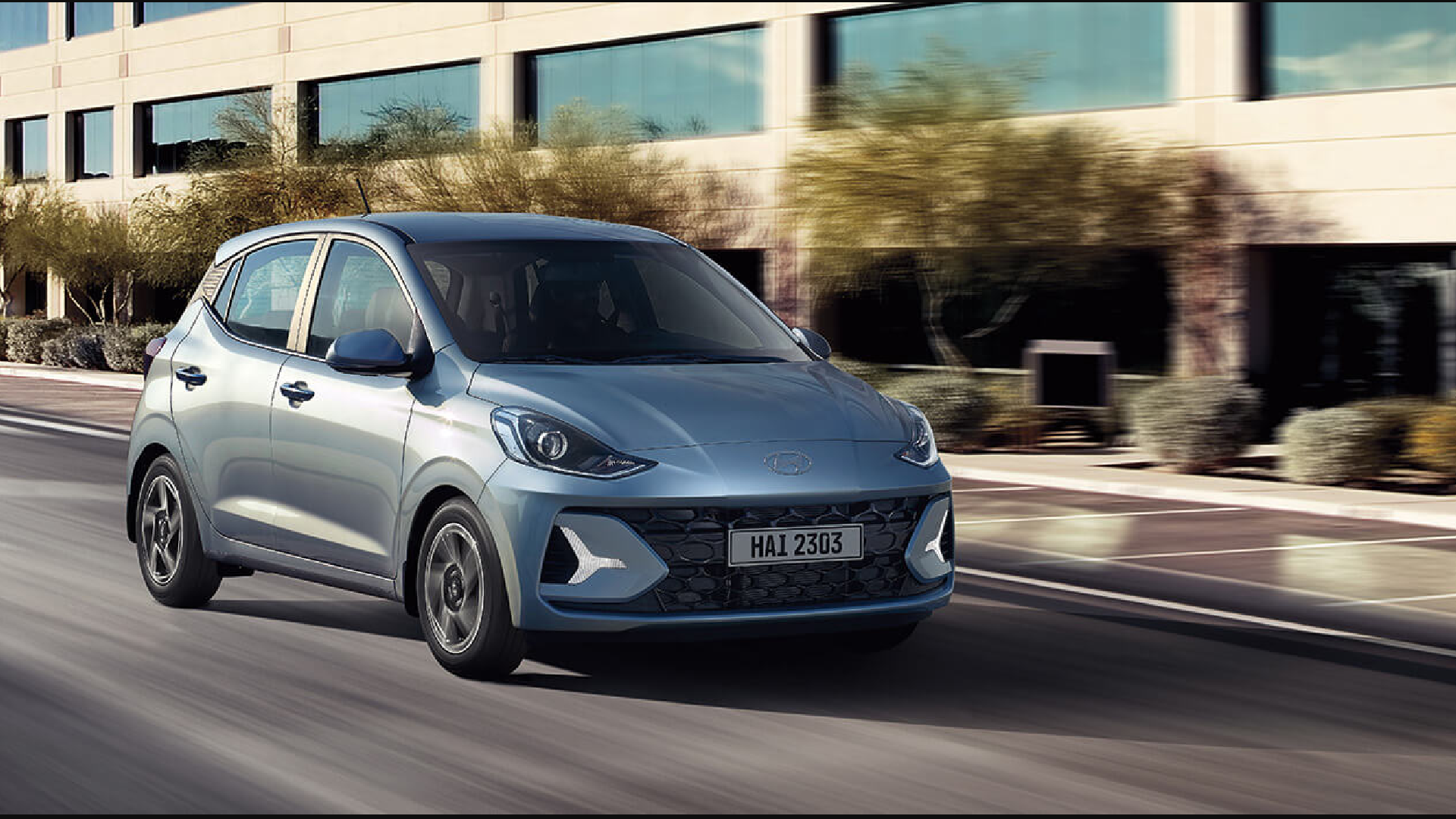 THE GRAND i10